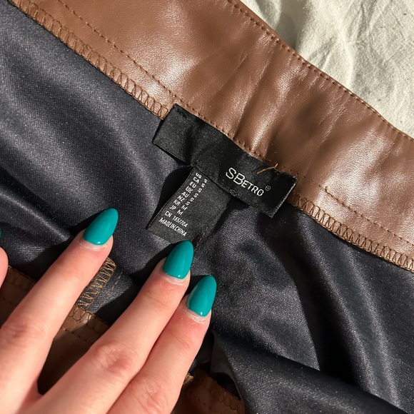 Brown Leather Pants with Leg Slit - Picture 4 of 4